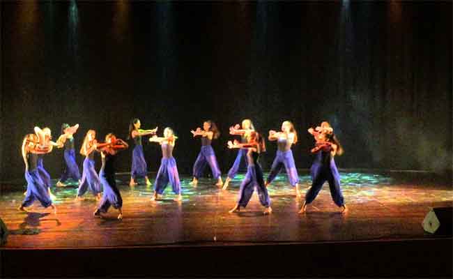 المهرجان الدولي للرقص المعاصر يطفئ شمعته التاسعة
