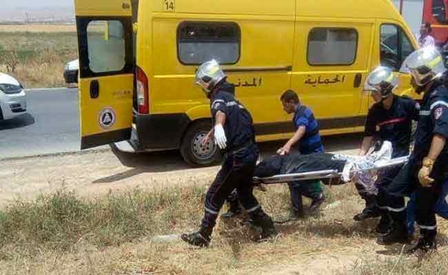 انقلاب شاحنة يتسبب في إصابة السائق و تذبذب في حركة السير بالعاصمة