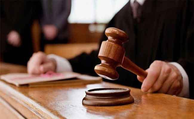 الحكم غيابيا بالإعدام على 6 إرهابيين بتبسة