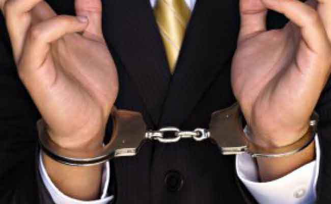 توقيف محتال يوهم ضحاياه بمناصب شغل بميناء الجزائر