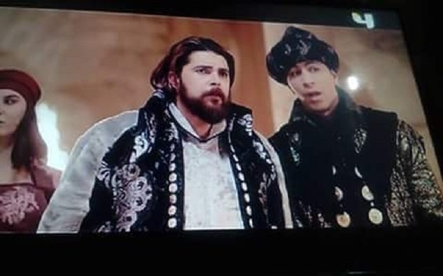كذبة عرض بوقرون على شاشة mbc