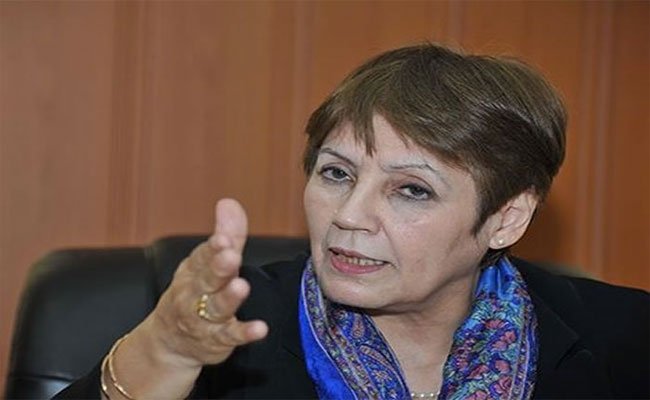 بن غبريت تتوعد مسربي مادة اللغة العربية بـ