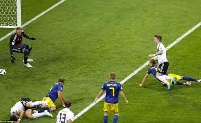 كروس ينقذ المنتخب الألماني