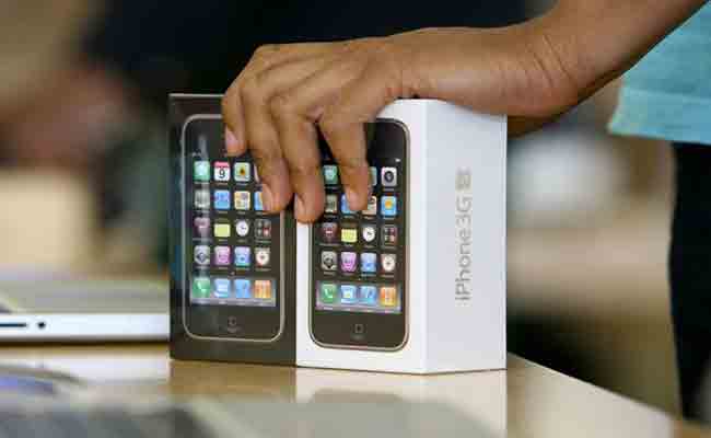 9 سنوات بعد إطلاقه، أي فون 3Gs يظهر من جديد