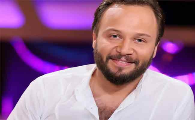 مكسيم خليل يقتحم باب العالمية