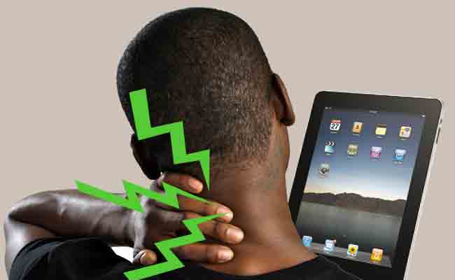 حسب هذه الدراسة، أجهزة أي باد تضر بالرقبة