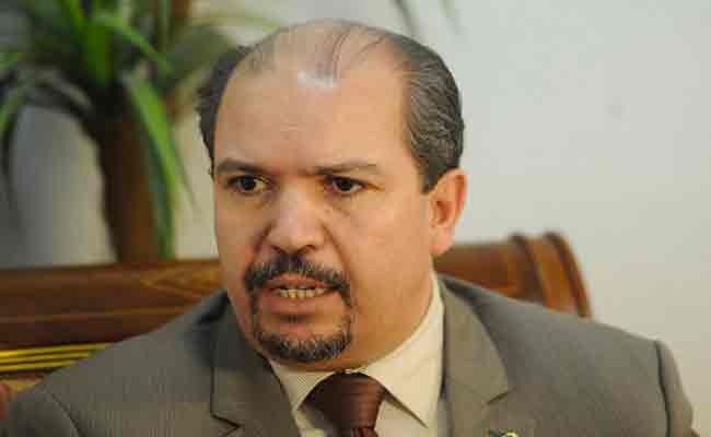 وزارة الشؤون الدينية تدعو لعدم عدم إسقاط صلاة الجمعة