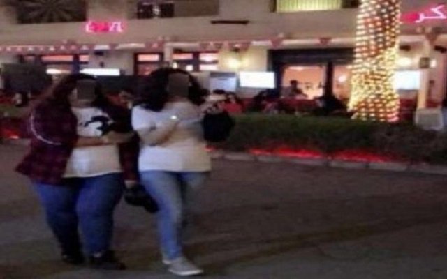 القبض على شبان بأزياء نسائية في السعودية
