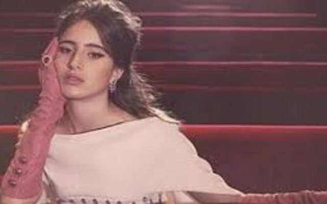 تحت رؤية محمد بن سلمان أول عارضة أزياء سعودية على غلاف مجلة عالمية