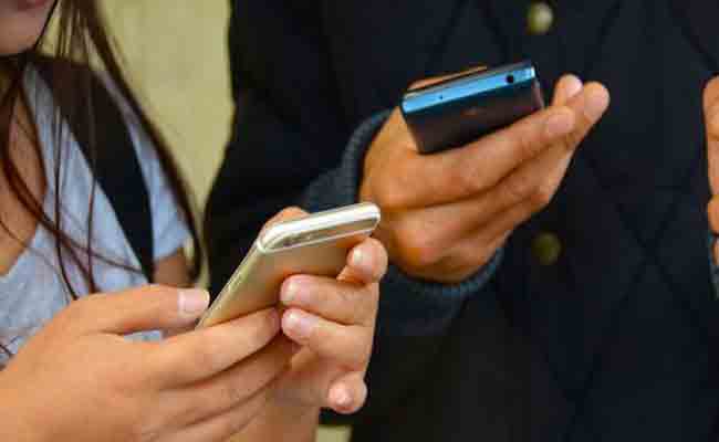 لص يطلب من ضحاياه كلمة مرور الواي فاي الخاصة بهم