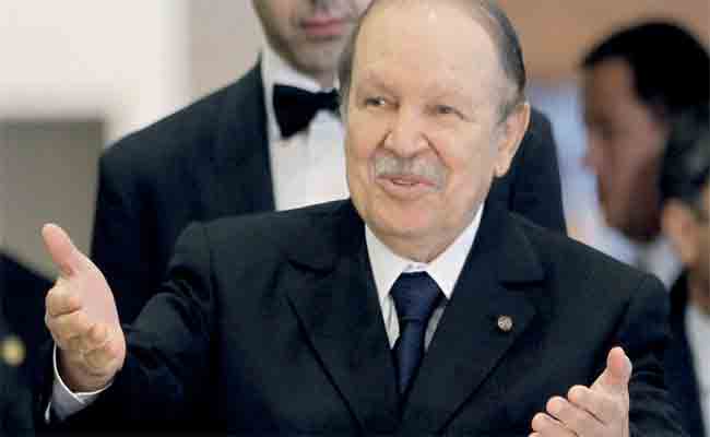 رئيس الجمهورية يبعث برقية تهنئة لنظيره الفرنسي على إثر فوز منتخب بلاده بكأس العالم