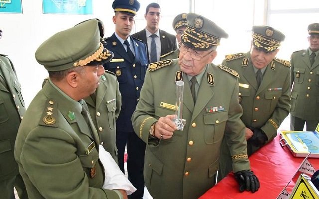 قايد صالح  يحكم قبضته على الدرك