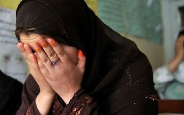 لهذه الأسباب 3 ألاف أفغانية تنتحر سنويا