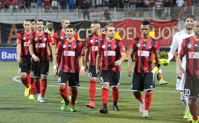 الكاف يعاقب 4 لاعبين من الاتحاد