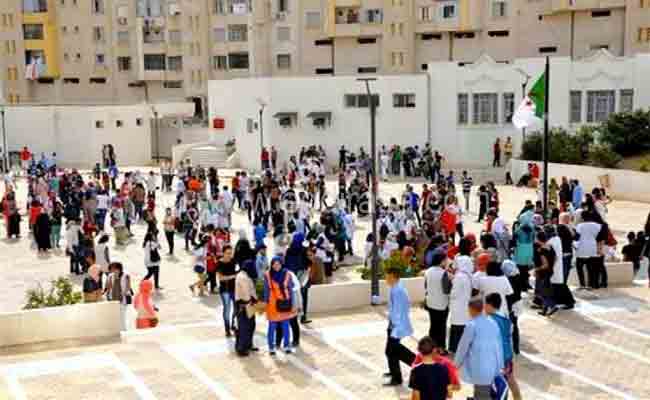 الدخول المدرسي في موعده و لن يتم تأخيره بسبب الكوليرا
