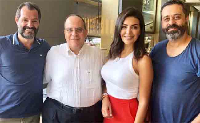 أمل بوشوشة تفتك جائزة عالمية..وتستعد مع عادل كرم ل