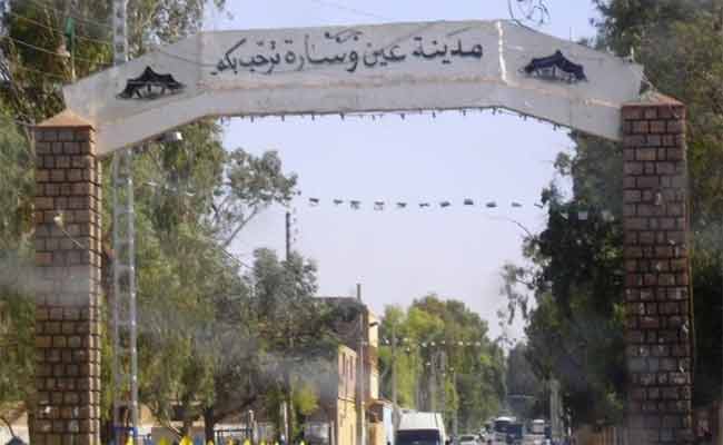 مقصيون من السكن الاجتماعي ببلدية عين و سارة بالجلفة يحتجون