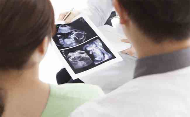 5 أمراض ومشاكل صحية تُصيب الجنين بسبب التلوث