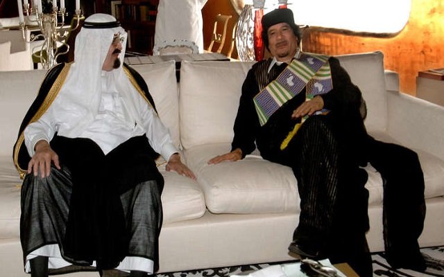 الحرس الثوري القذافي أعطنا صواريخ بالستية مجانا بشرط أن يتم قصف السعودية