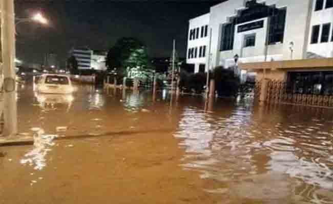 إعداد مخطط وقائي و تسخير أزيد من 120 عون بالعاصمة تحسبا للفيضانات