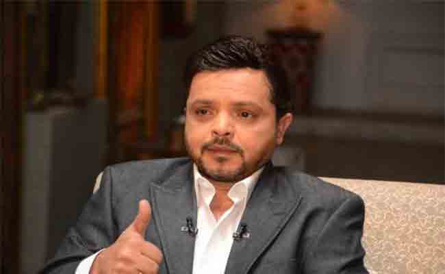 محمد هنيدي يعود بمشروع سينمائي وعمل مسرحي