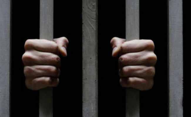 الحكم بـ20 سنة على شاب قتل صديقه في جلسة خمرية بسكيكدة