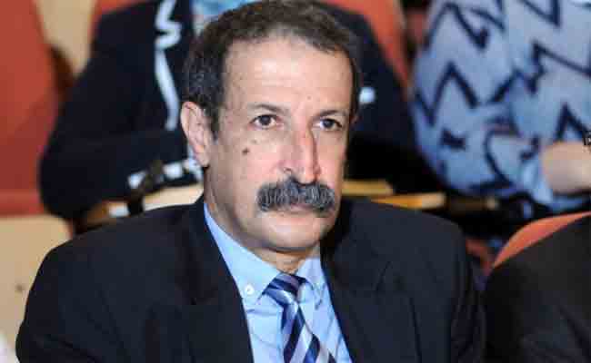 كعوان يؤكد أن الدولة ستواصل دعمها الكامل للإذاعة والتلفزيون