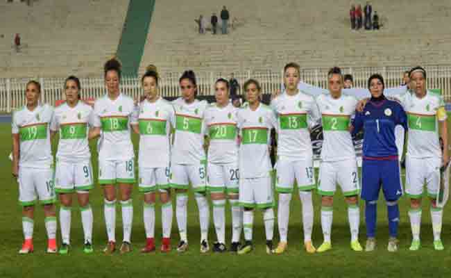 المنتخب النسوي في مجموعة قوية