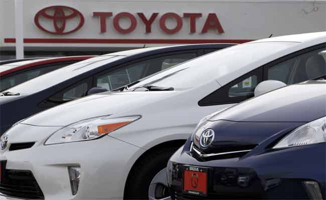 تويوتا تقوم باستدعاء 2.4 مليون سيارة هيبريد حول العالم