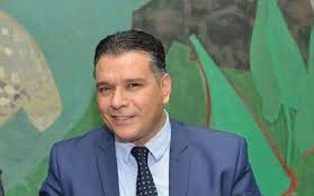 بوشارب يلغي جميع قرارات بوحجة والحكومة ترحب