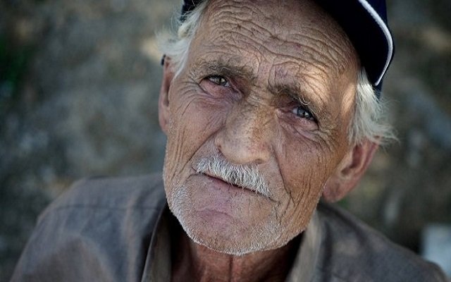 تقرير الشيخوخة تهدد العالم