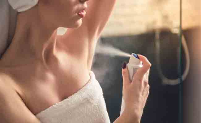 هل يمكن لمزيلات الرائحة و مضادات التعرق ان تسبب سرطان الثدي ؟
