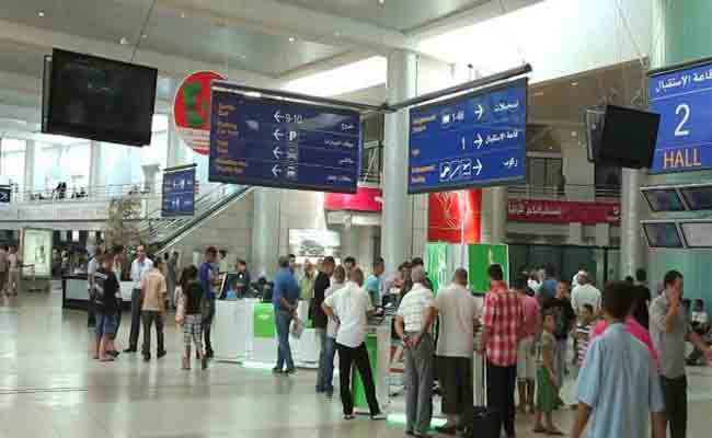 إحباط محاولة تهريب 60468 دولار بمطار هواري بومدين