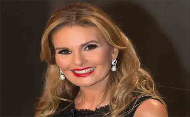 يسرا تقدم برنامج