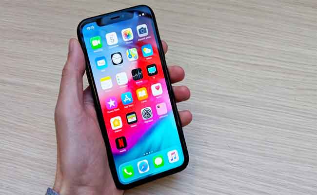 أبل تقوم مجددا بخفض إنتاج هواتفها