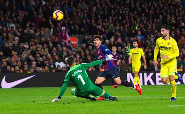برشلونة ينتصر على فياريال بهدفين