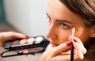 تنظيف ادوات المكياج ضرورة... فلا تهملي ذلك ابداً