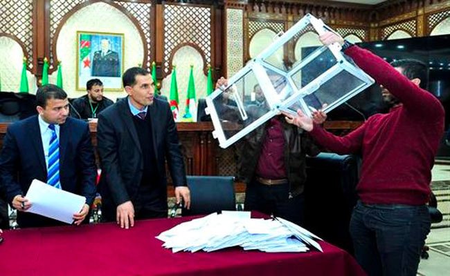 جبهة التحرير الوطني تكتسح انتخابات التجديد النصفي لمجلس الأمة