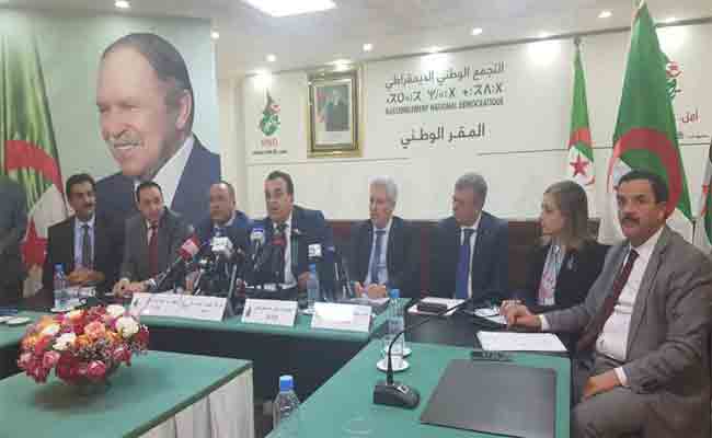 التحالف الرئاسي يعرب عن استعداده لدراسة الاقتراحات التي تهدف لتعميق مسار الإصلاحات السياسية