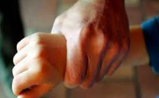 تحرير طفل قاصر مختطف من يد خاطفيه ببسكرة
