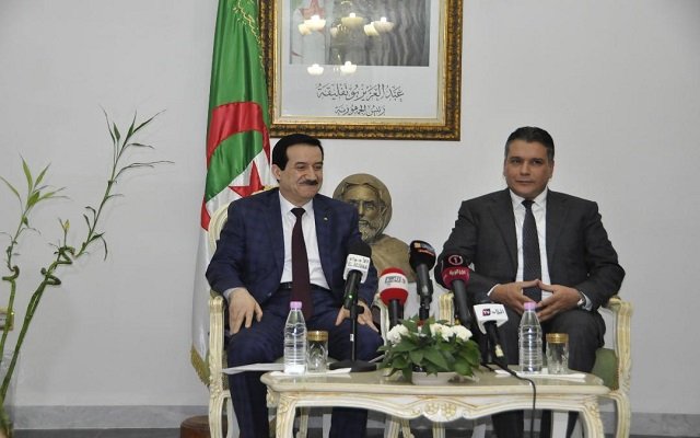 كهنة معبد العهدة الخامسة نحن أو لا أحد