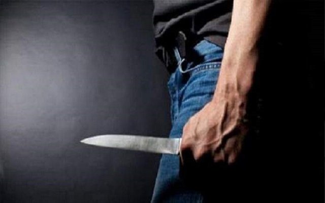 شاب حاول إنقاذ امرأة من التحرش فتعرض لطعن  حتى الموت