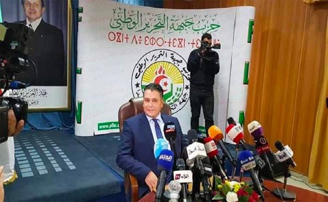 بوشارب : فوز الأفلان بـ29 مقعدا