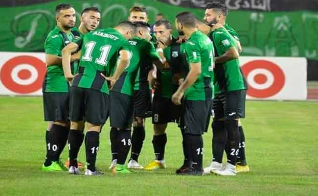 شباب قسنطية يطيح بمازيمبي بثلاثية