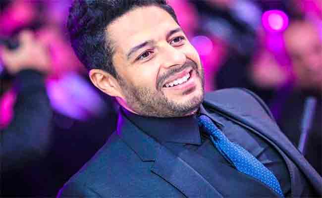 محمد حماقي يسدل الستارة عن ألبومه الغنائي