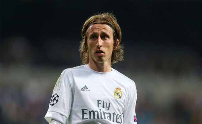 بيريز يفكر في التخلي عن مودريتش