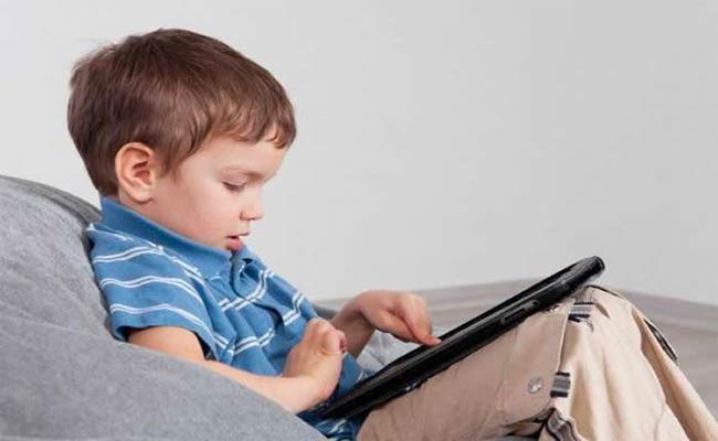 حملة تحسيسية لفائدة تلاميذ الابتدائي بالجلفة حول الشبكة العنكبوتية