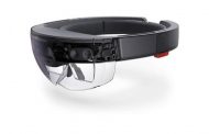 مايكروسوفت ستقدم Hololens 2 قريبا