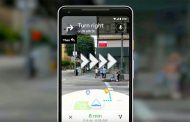 مجموعة من المستخدمين يقومون بتجربة الواقع المعزز على Google Maps