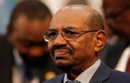 البشير قام بتغييرات مفاجئة لوأد انقلاب عسكري